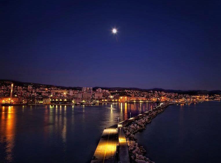 Apartment Skyscraper Maro Rijeka Zewnętrze zdjęcie